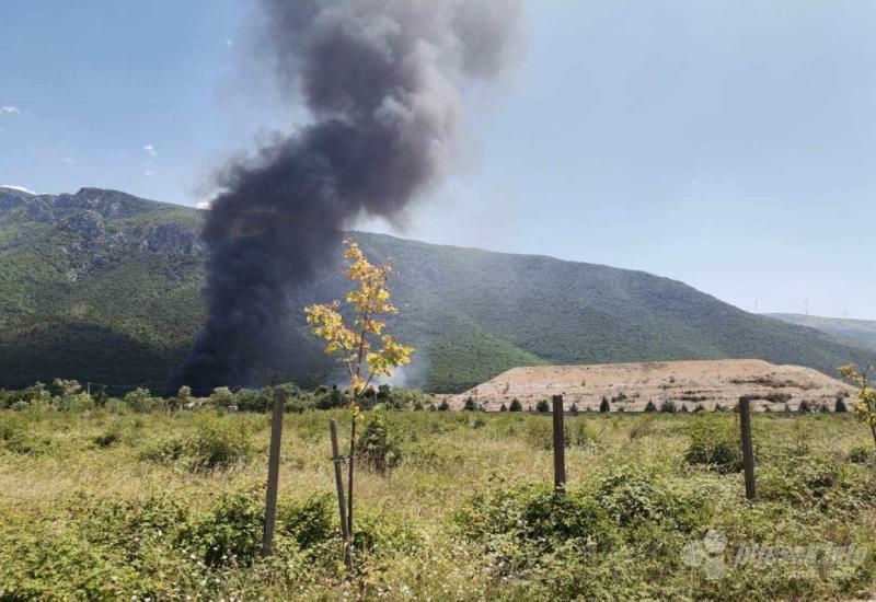 Uborak Po Ar Pod Kontrolom Vatrogasci I Dalje Na Terenu Bljesak