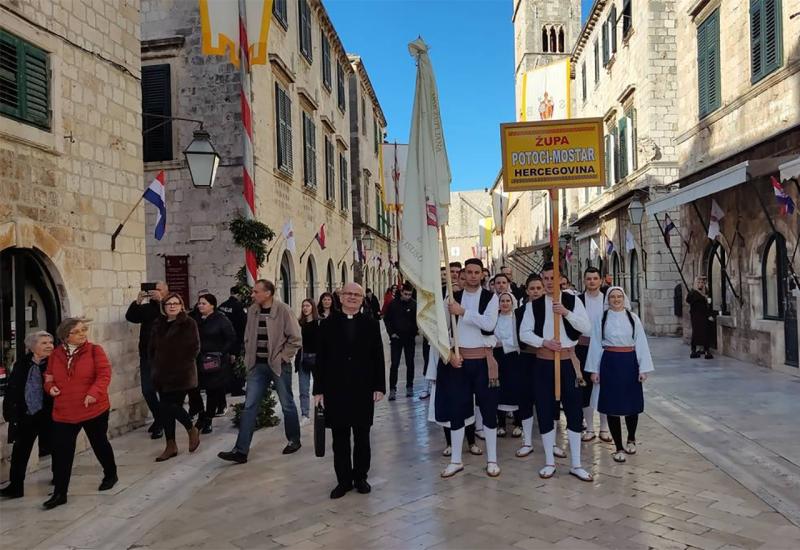 Hkud Bijelo Polje Potoci Uveli Alo Festu Sv Vlahe U Dubrovniku