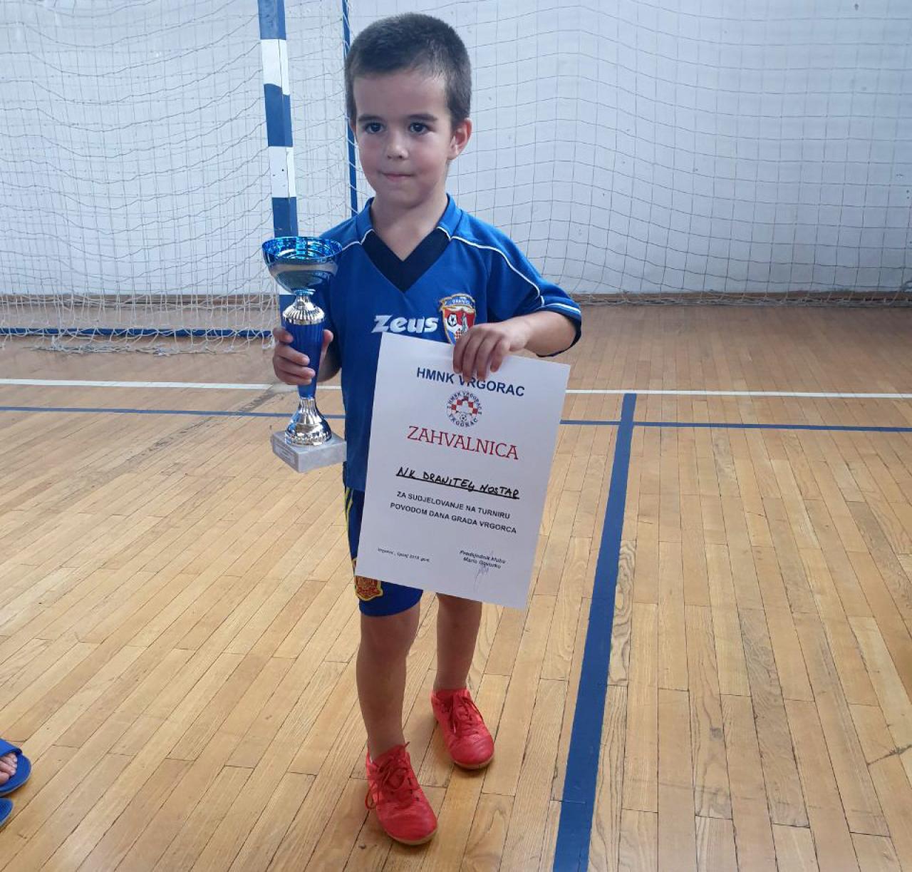 Mali igrači HNK Branitelj iz Mostara - Mali Mostarci drugi na turniru u Vrgorcu