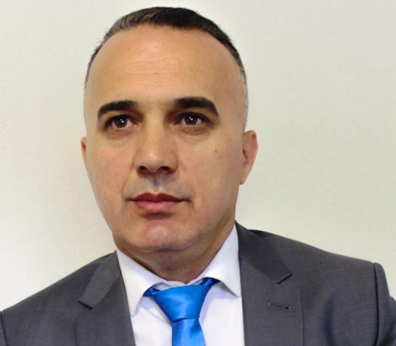 Član Glavnog odbora Nezavisnog bloka, Admir Mujanović - Mujanović: Samo ako je SDA spremna na odricanje, moguć je izlazak iz krize 