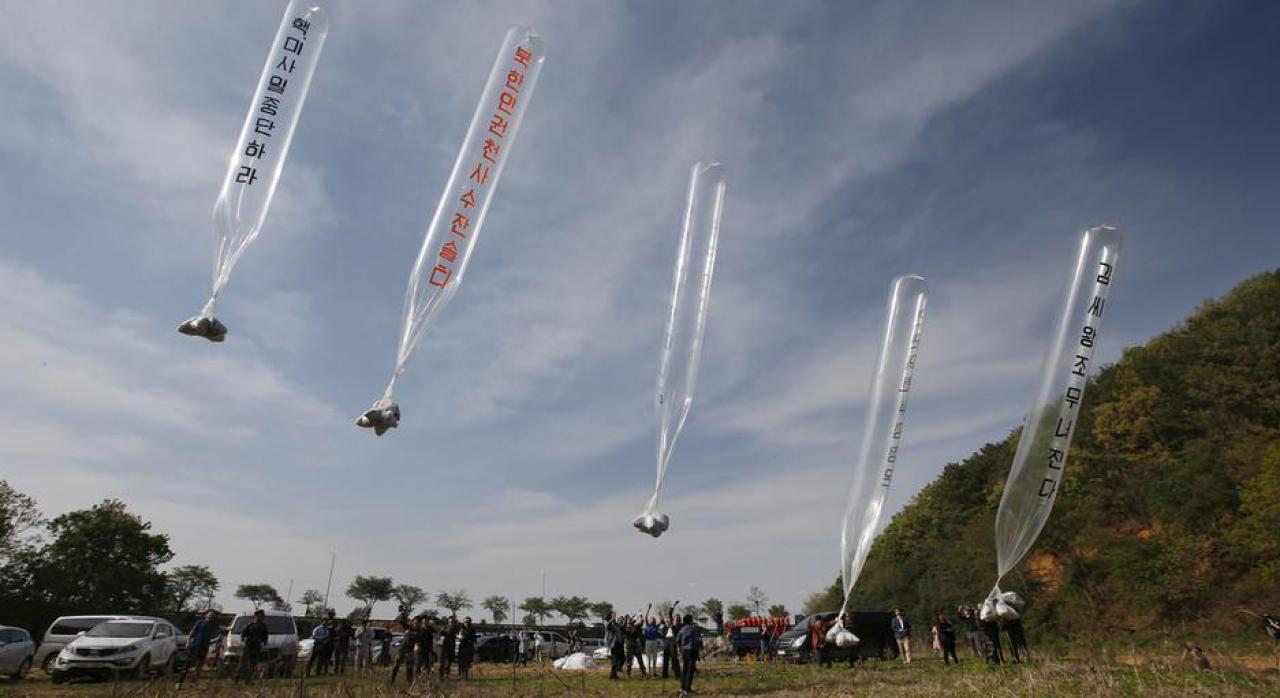 Baloni iz Južne Koreje kreću na put prema sjeveru - Sjevernu Koreju naljutili propagandni baloni s juga
