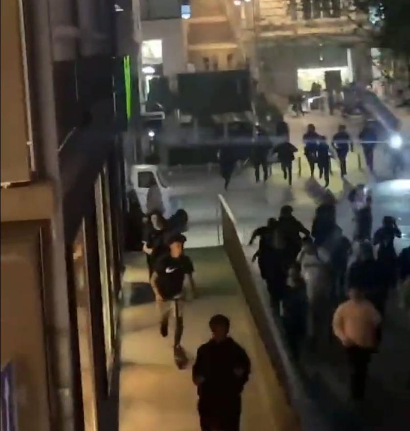 Policija razbija nerede u Švicarskoj - Huligani porijeklom iz Portugala, Somalije, Gruzije, BiH i Srbije u Švicarskoj pokušali francuski scenarij