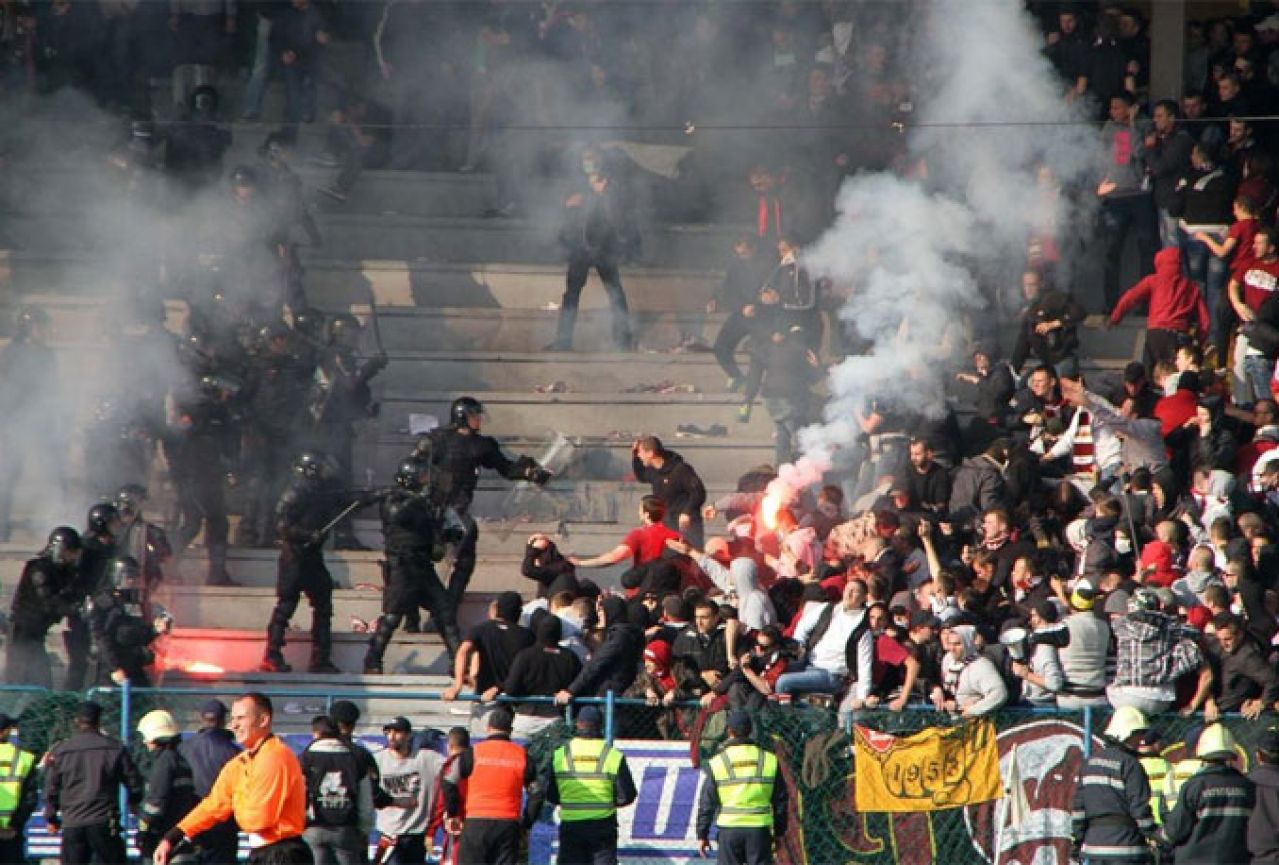 FK Sarajevo apelira na svoje navijače da se suzdrže od pirotehnike