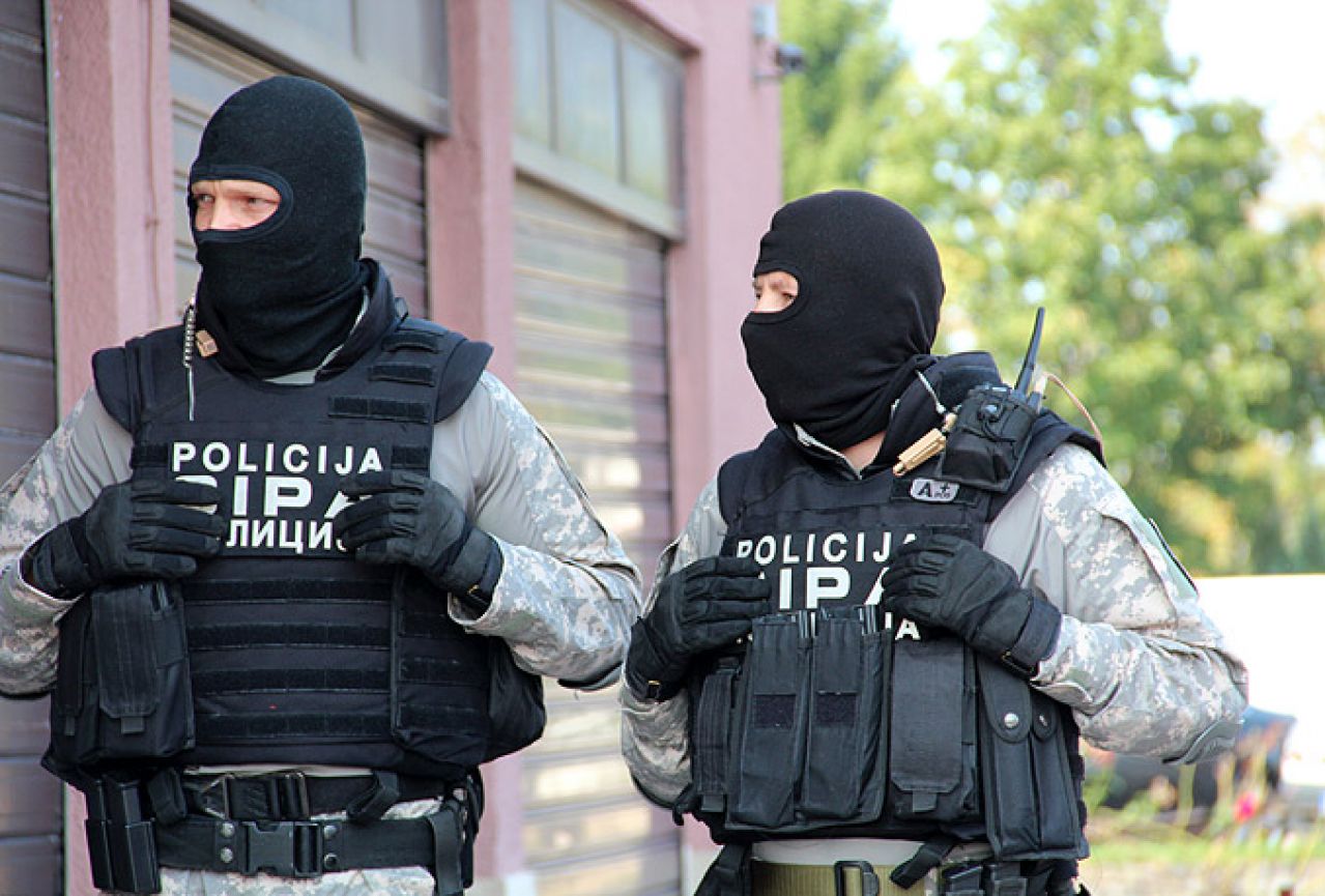SIPA i PNUSKOK provode akciju u Hercegovini, uhićeno nekoliko osoba