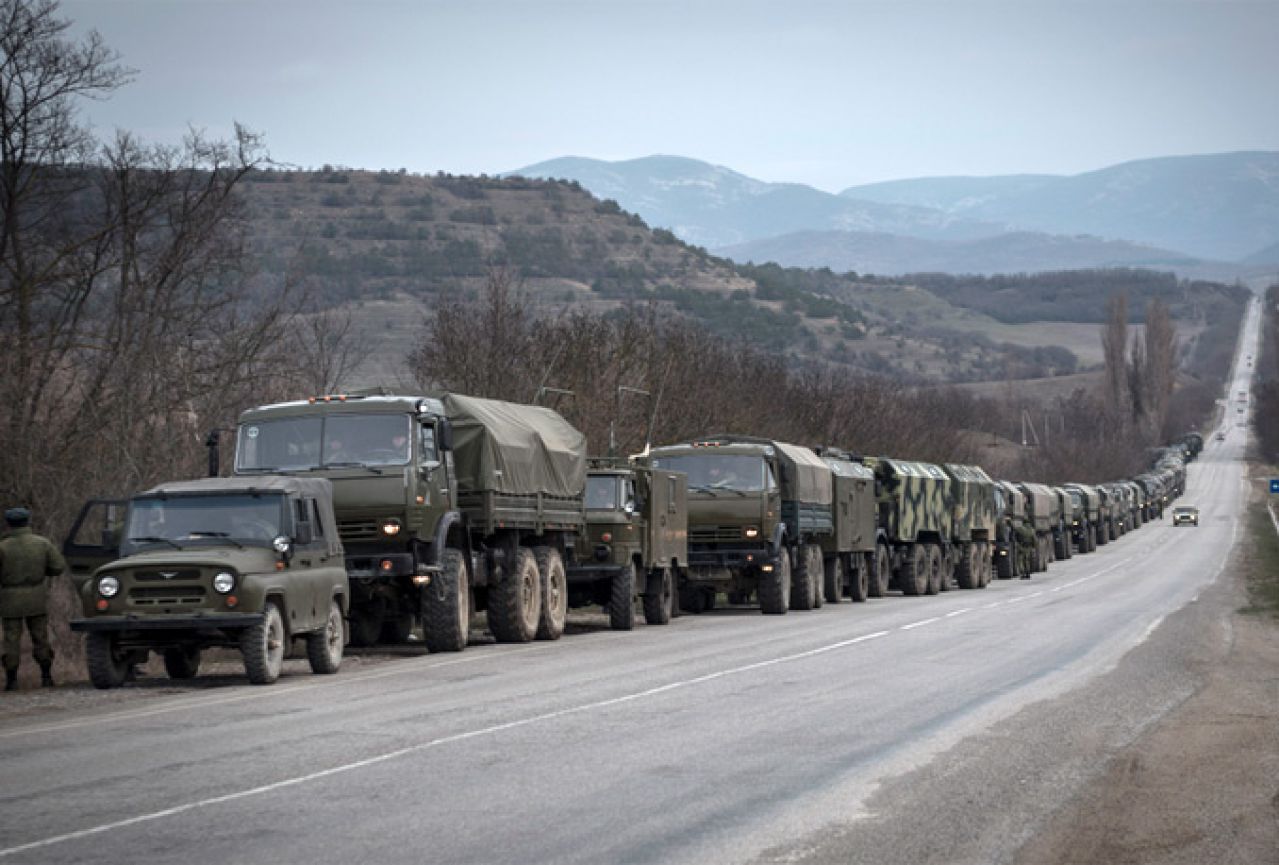 NATO potvrdio da ruski vojni konvoji ulaze u Ukrajinu