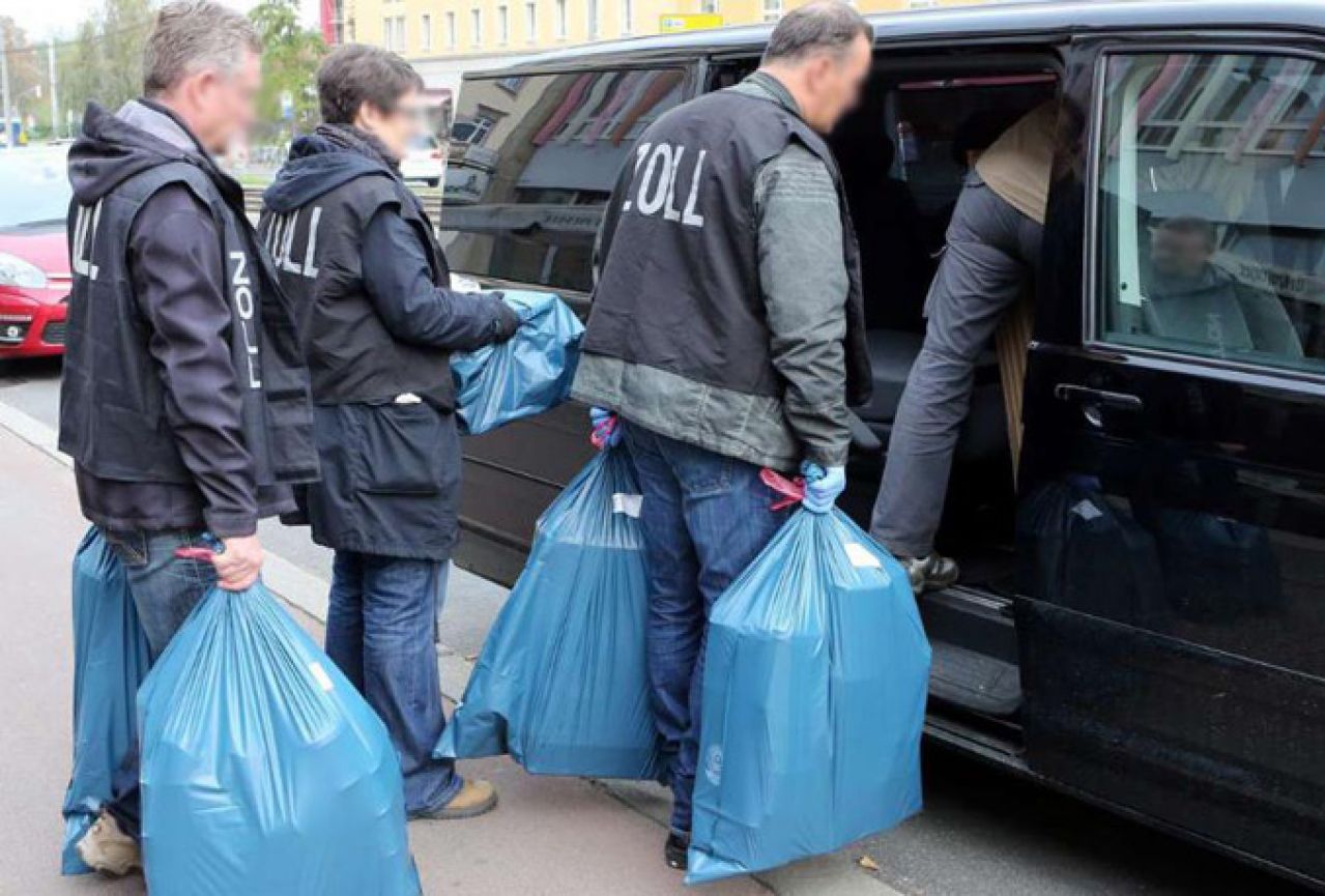 Zaplijenjeno gotovo tri tone kemikalija za proizvodnju droge