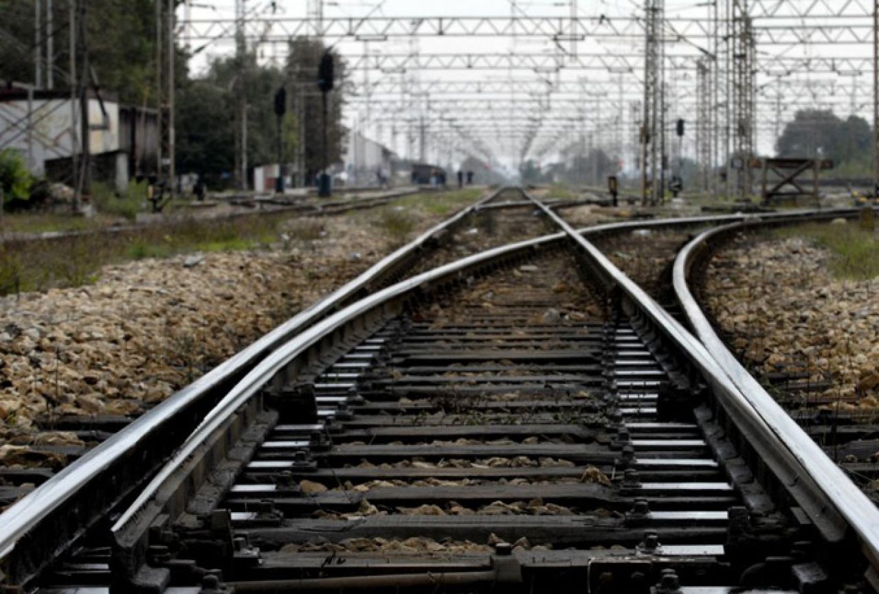 Federalna vlada utvrdila interes u željezničkom prometu: Povećati broj vožnji vlakova