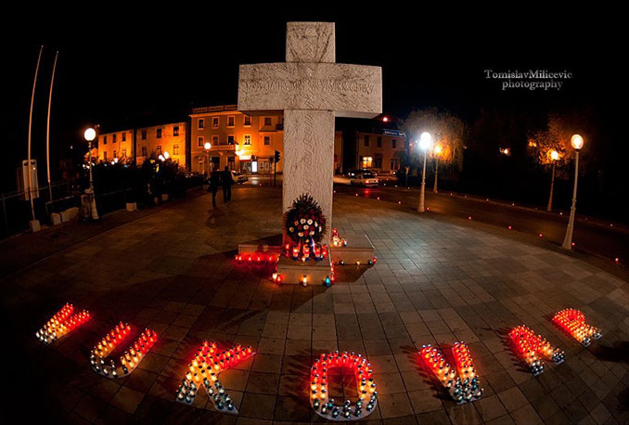 Širokobriježani će večeras paljenjem svijeća odati počast Vukovaru