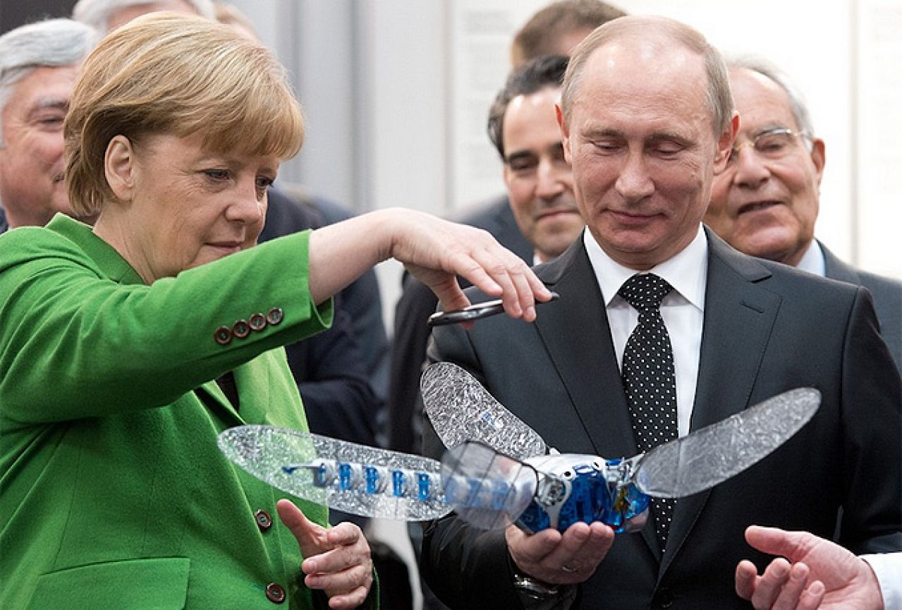 Merkel: Europa je dugoročno sigurna samo s Rusijom