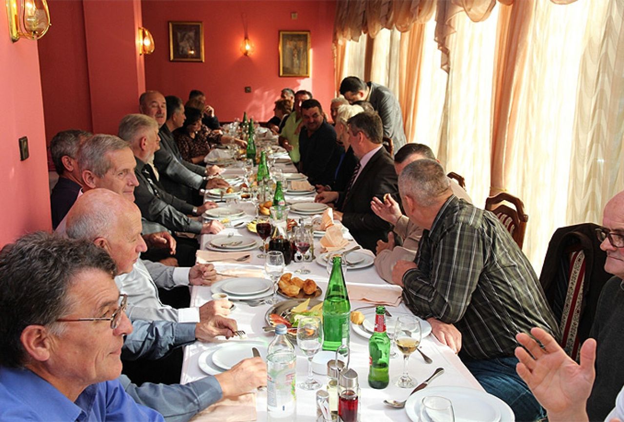 EP HZ HB: Radnici s 35 godina rada na svečanosti u Mostaru