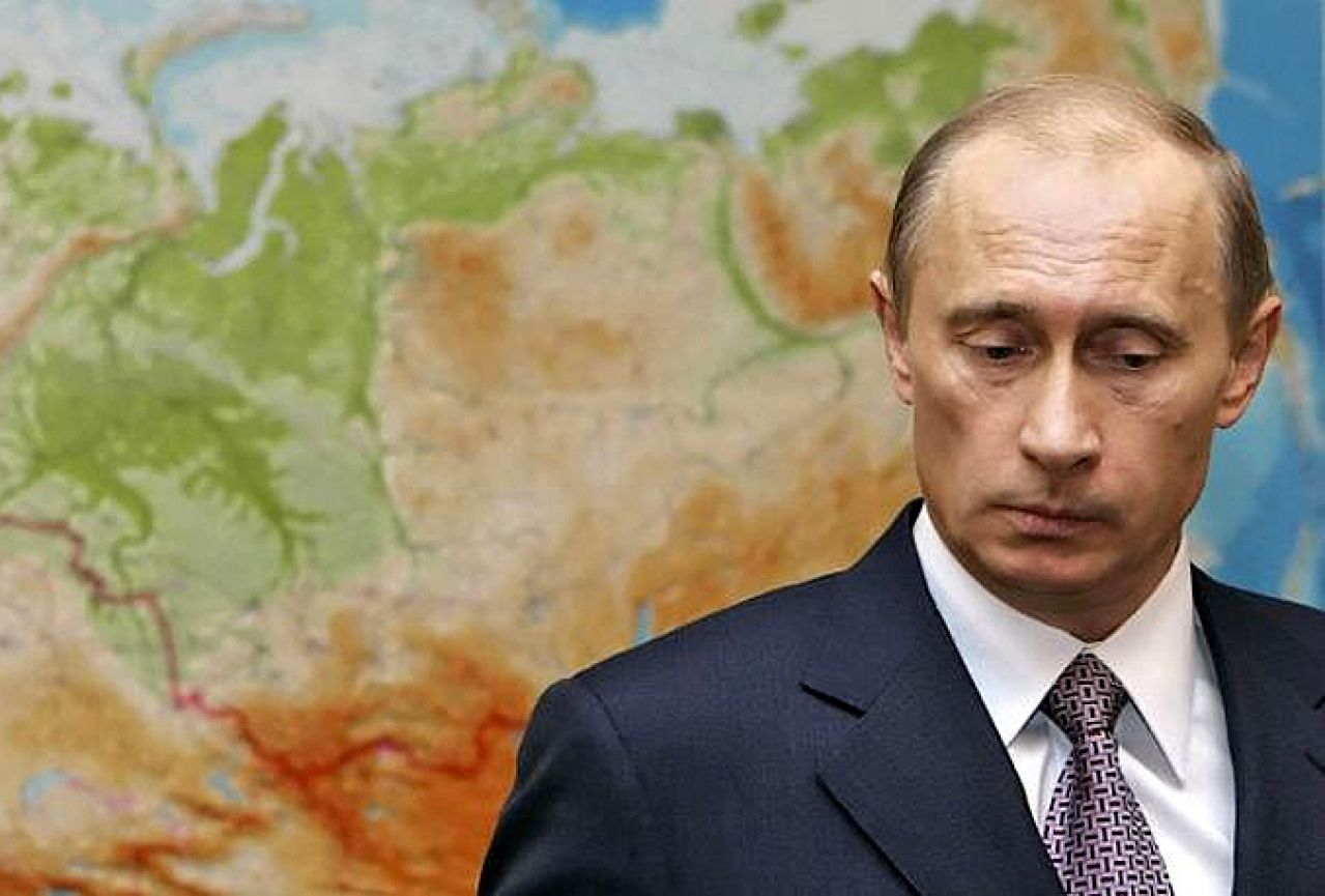 Putin: Rusija neće biti izolirana zbog ukrajinske krize