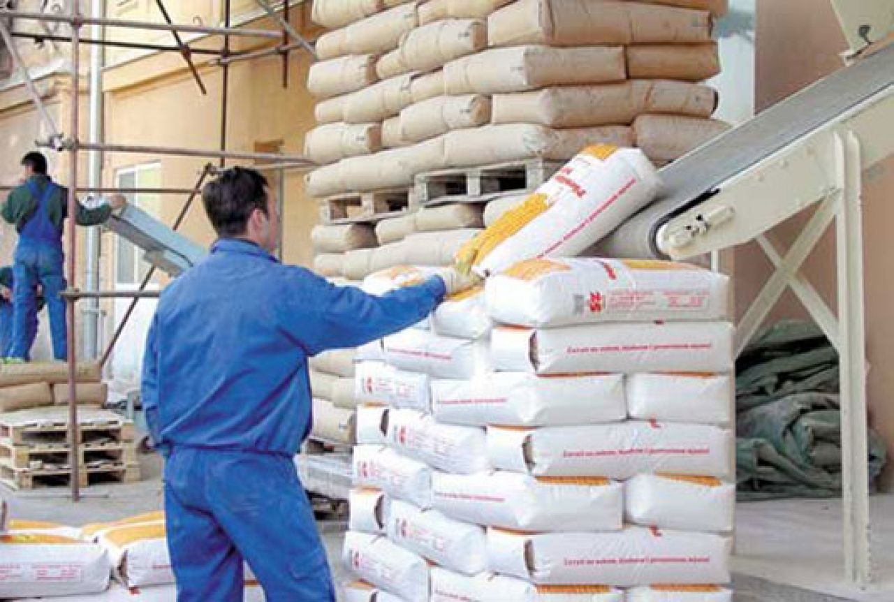 Najavljuje se poskupljenje brašna, a robne rezerve skoro prazne