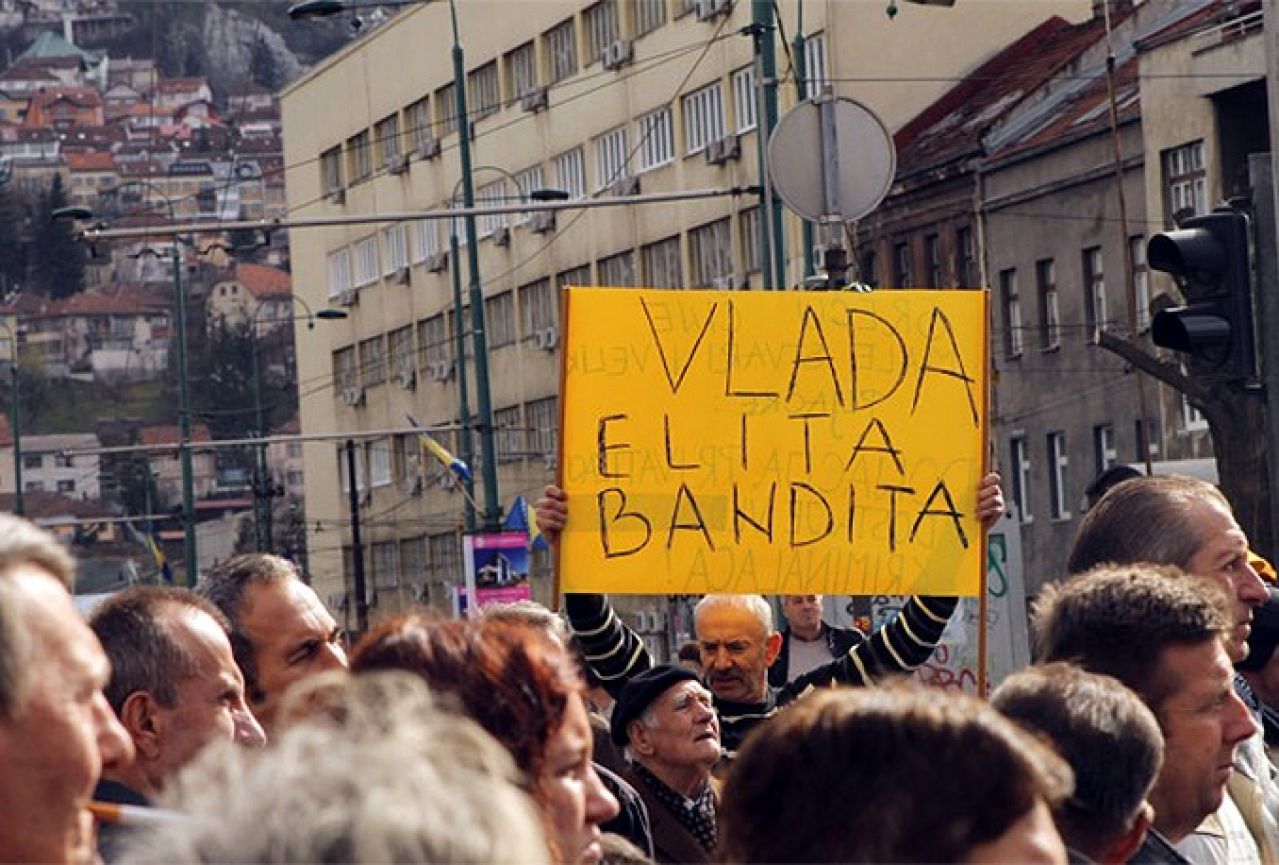 Tri kontroverze aktualnog socijalno-ekonomskog stanja u BiH