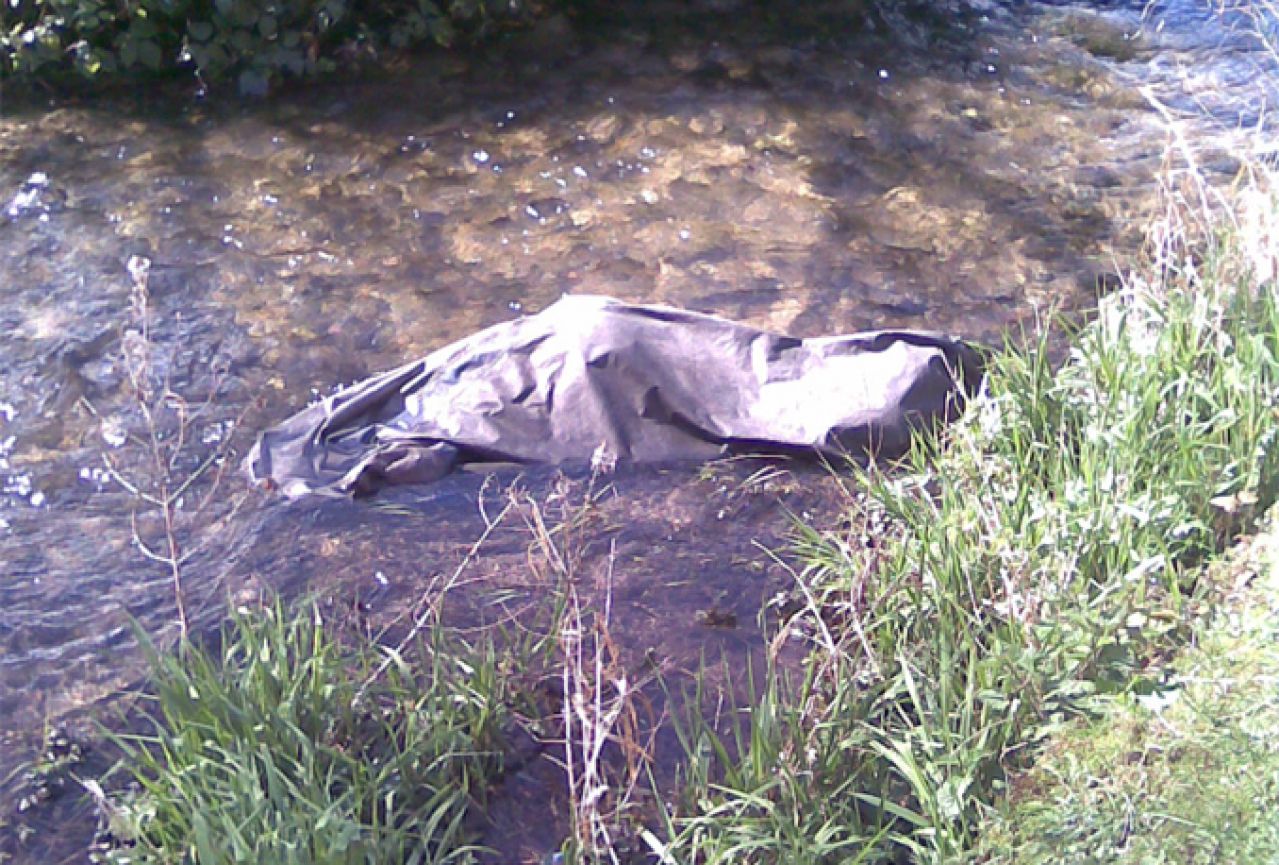 Iz rijeke izvučen leš bez glave, ruku i nogu