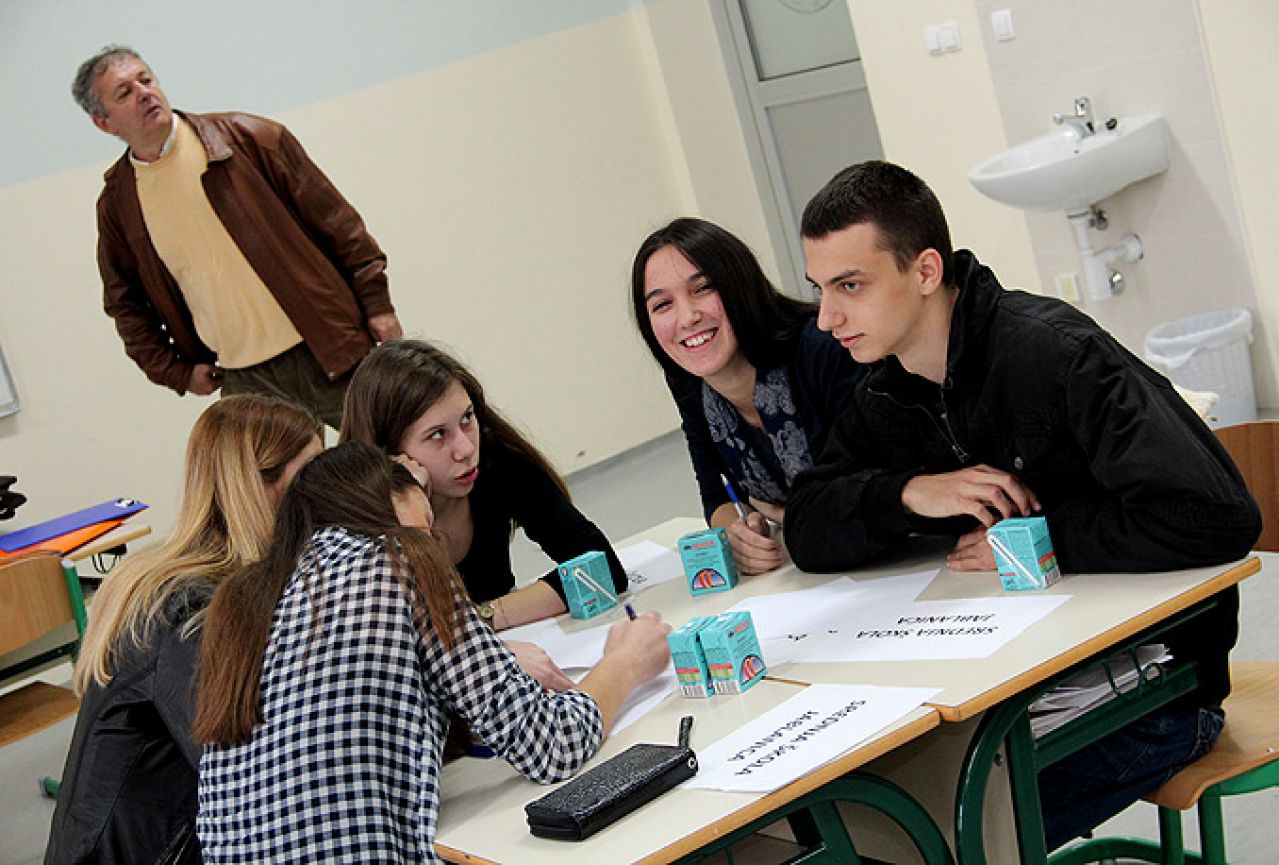 Učenici Medrese najbolji u poznavanju bosanskog jezika