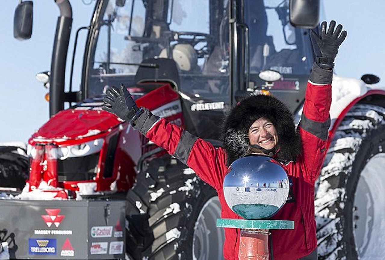 Pustolovka traktorom stigla na Južni pol