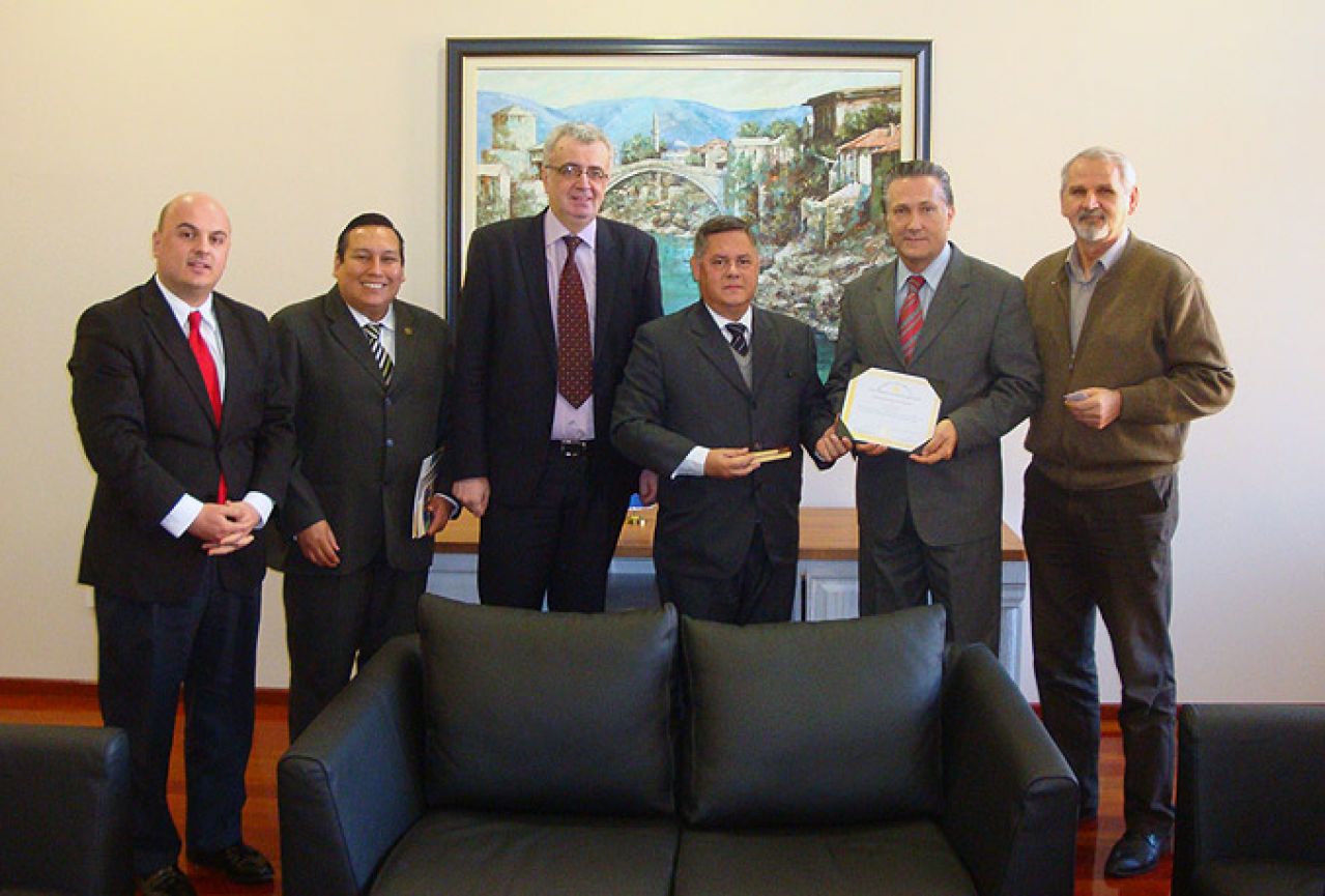 Predstavnici najprestižnijeg paragvajskog sveučilišta posjetili Mostar