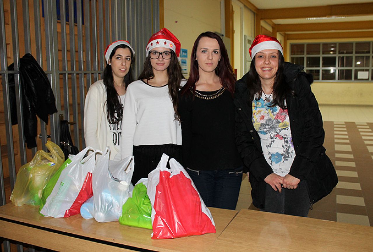 Studenti pokazali humanitarnu snagu i pomogli najpotrebitijim Mostarcima