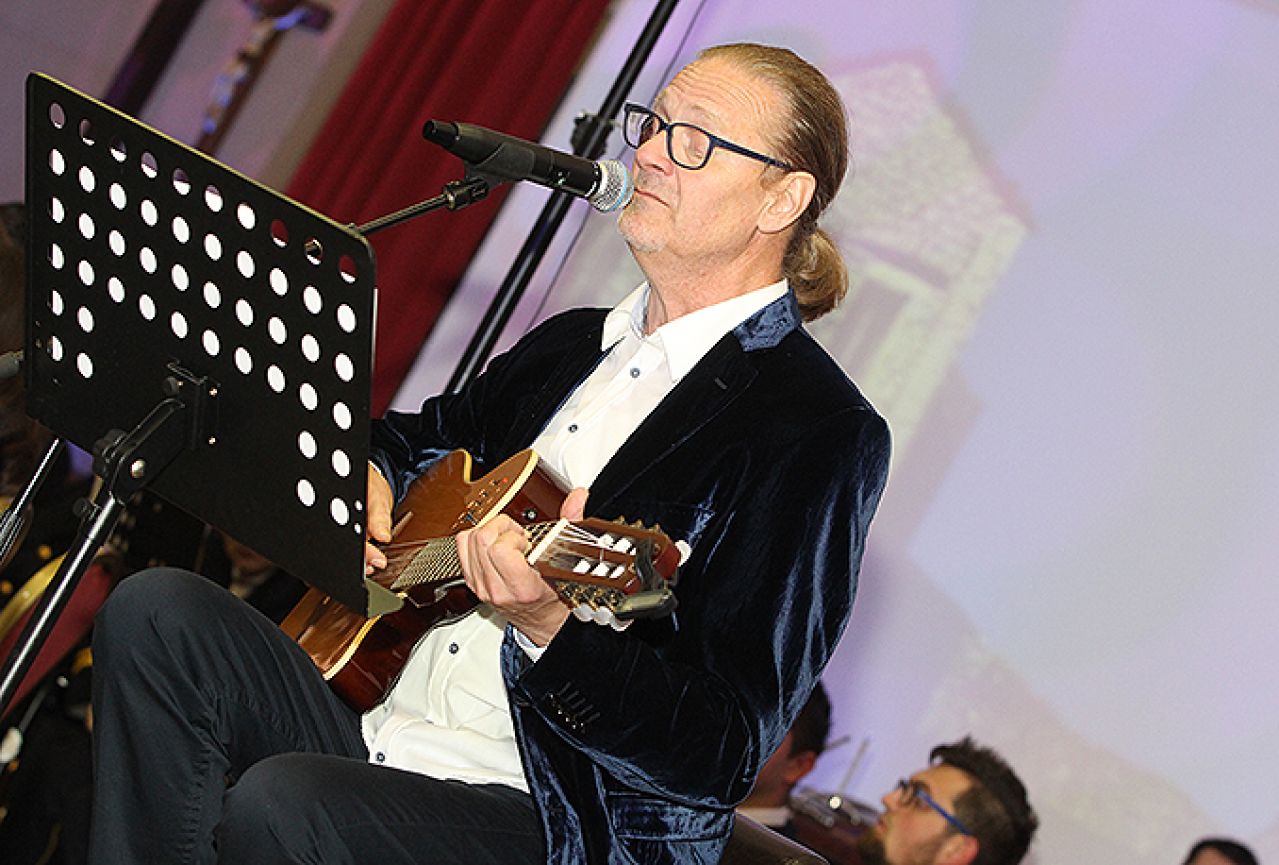 Trebižaćani i Tedi Spalato priredili božićni koncert za pamćenje