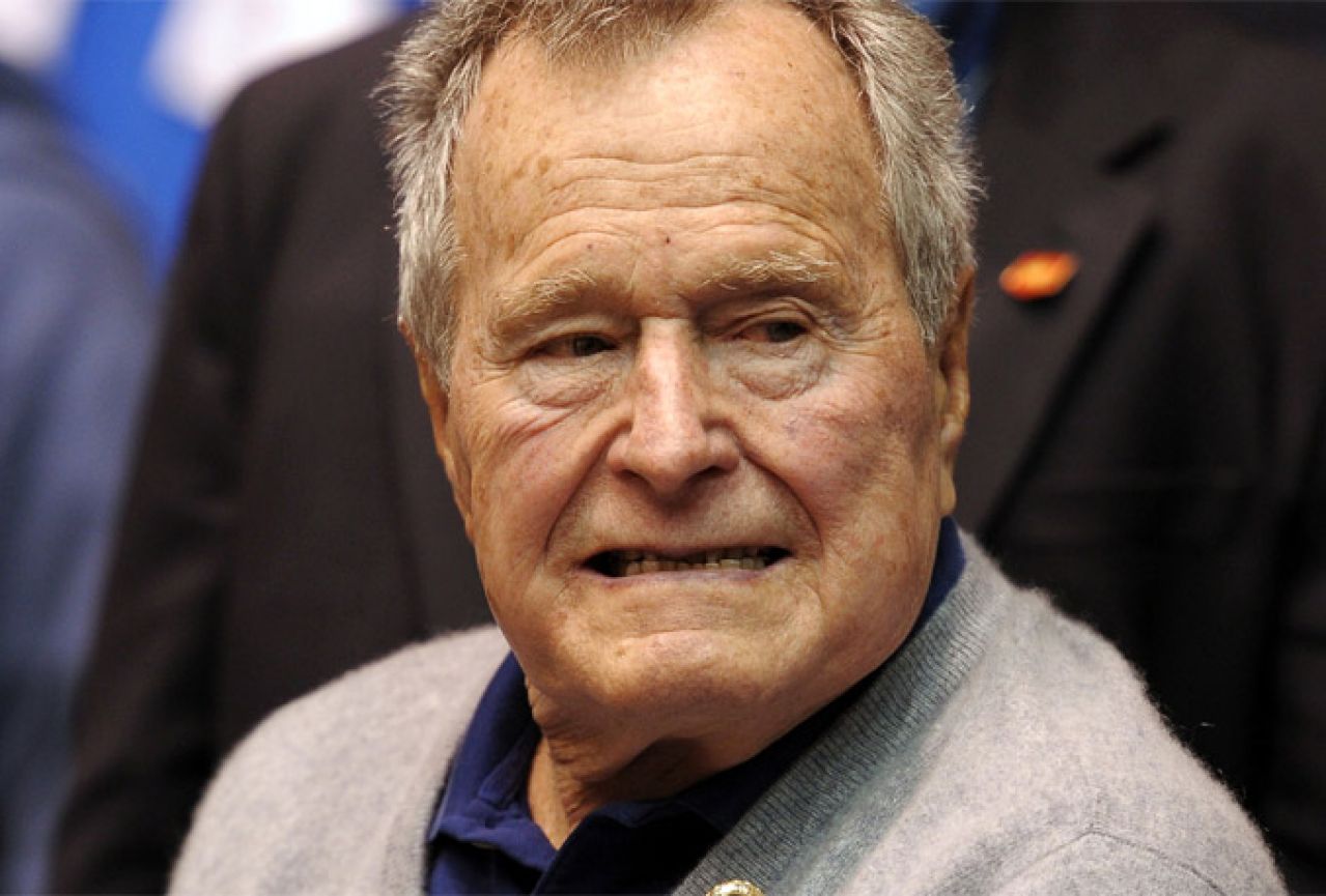 Bivši američki predsjednik George Bush stariji završio u bolnici