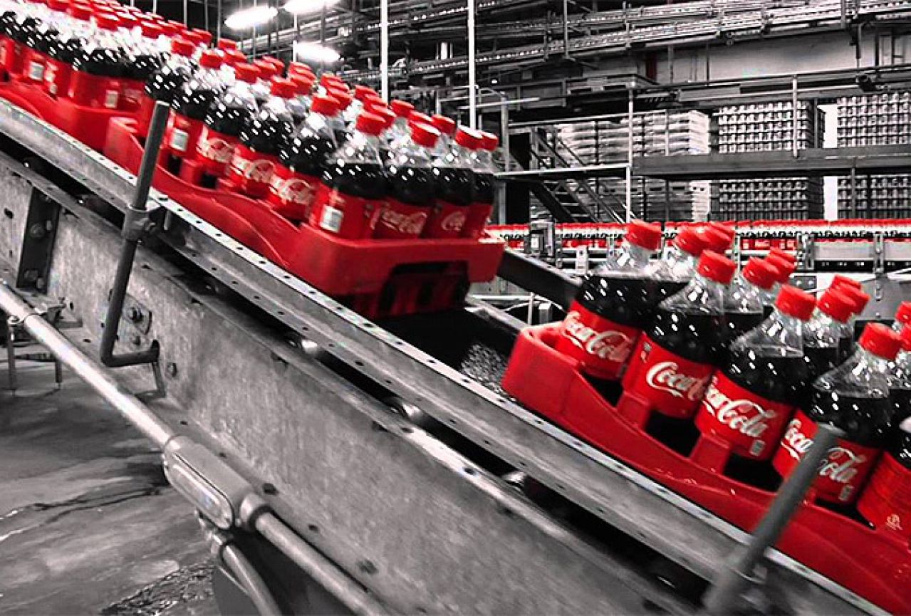 Coca-Cola planira ukinuti do 1.800 radnih mjesta