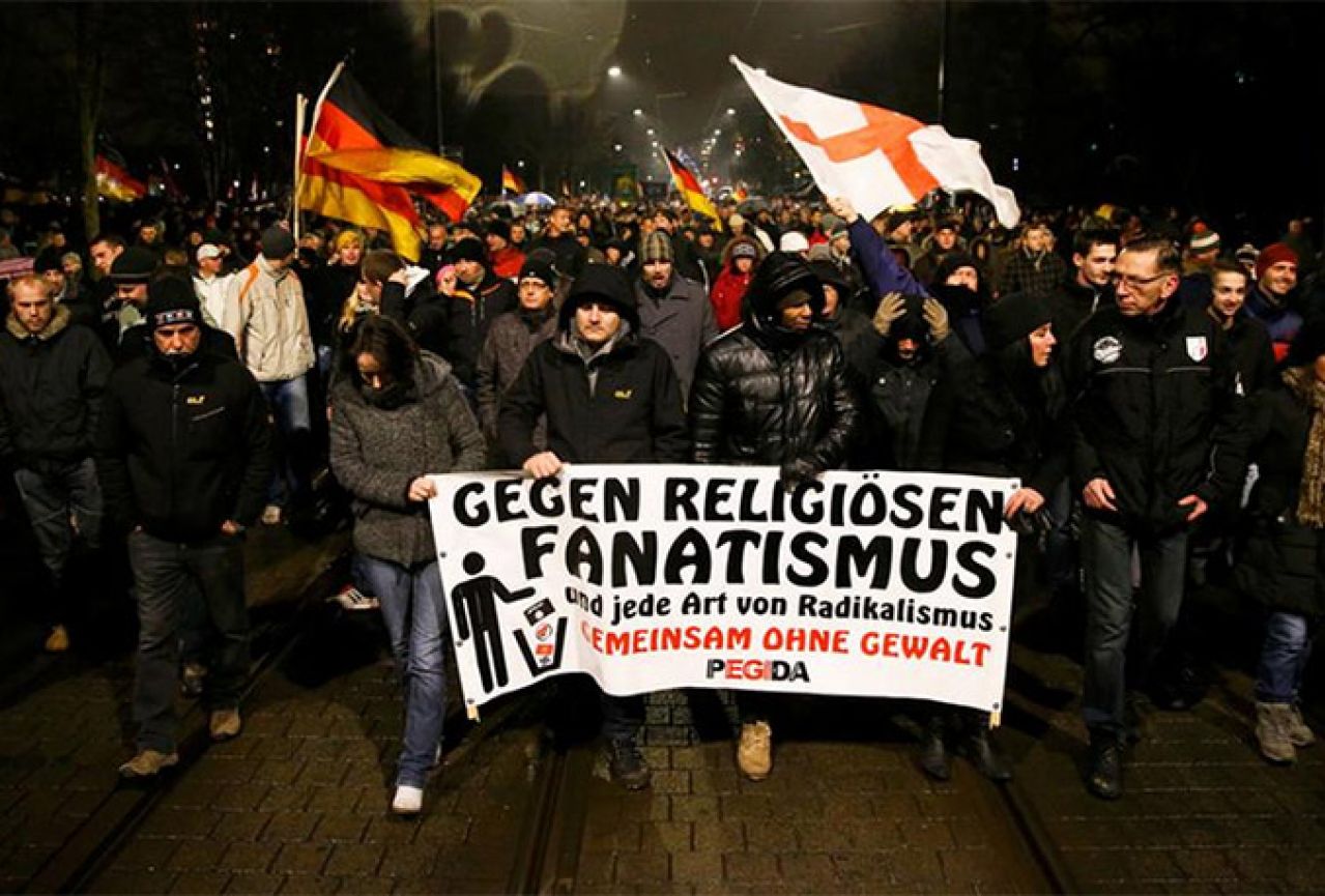 Vlasti u Leipzigu zabranile upotrebu karikatura poslanika Muhammeda na prosvjedima