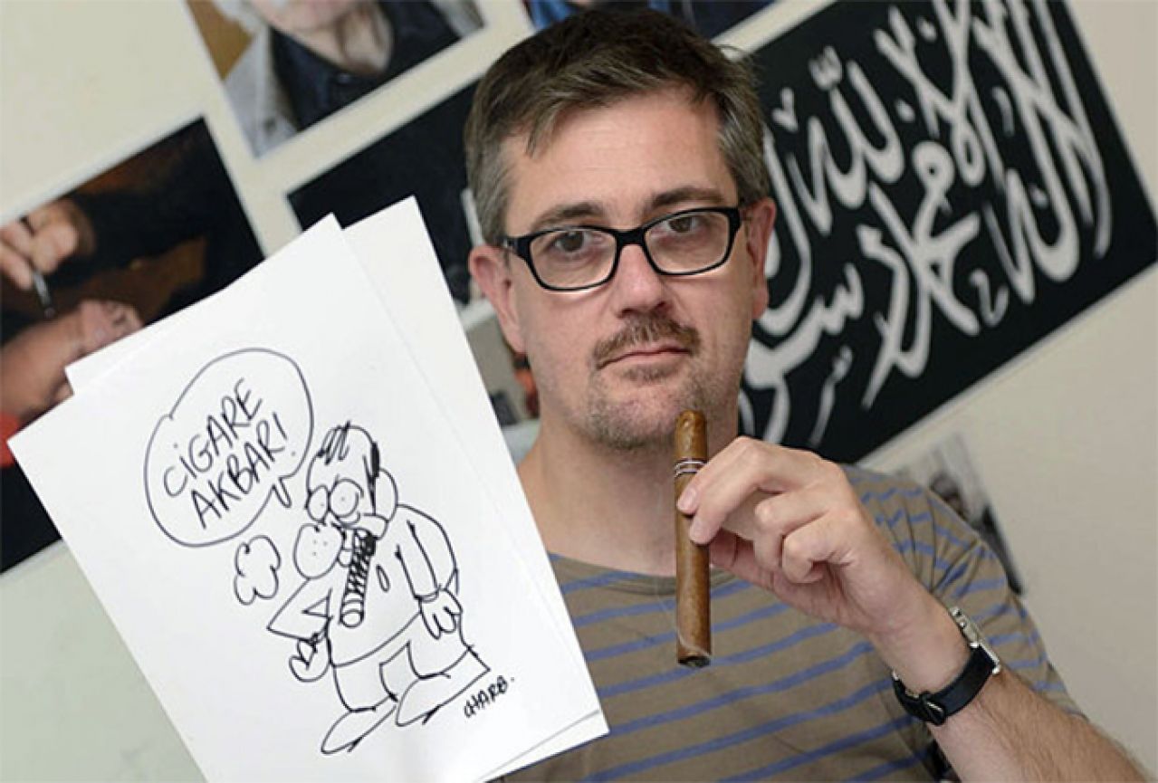 Osnivač časopisa Charlie Hebdo optužuje glavnog urednika za smrt novinara