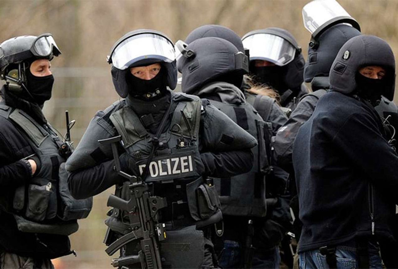 Pretresi i jedno uhićenje u 'islamističkom pokretu' u Berlinu