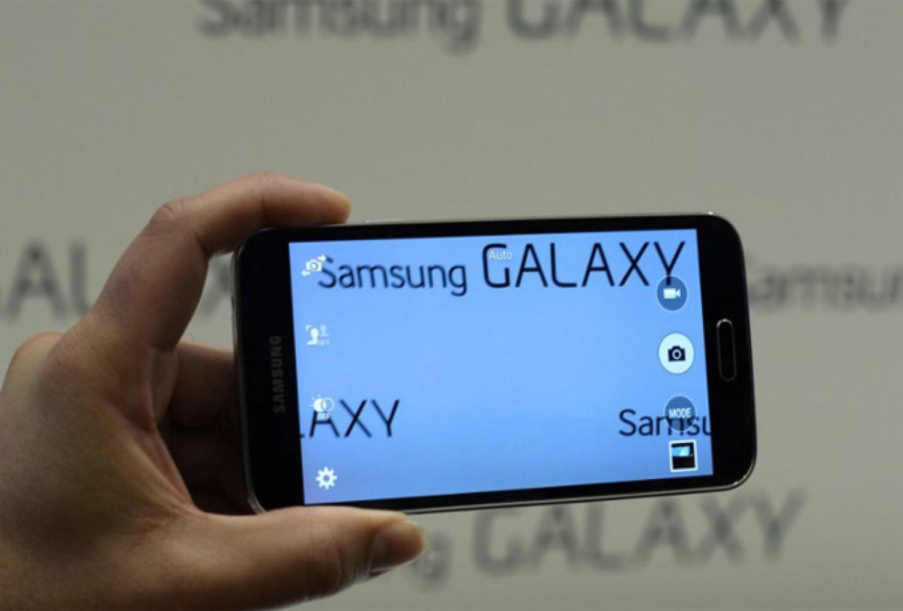 Samsung će u ožujku predstaviti 'napucani' Galaxy S6