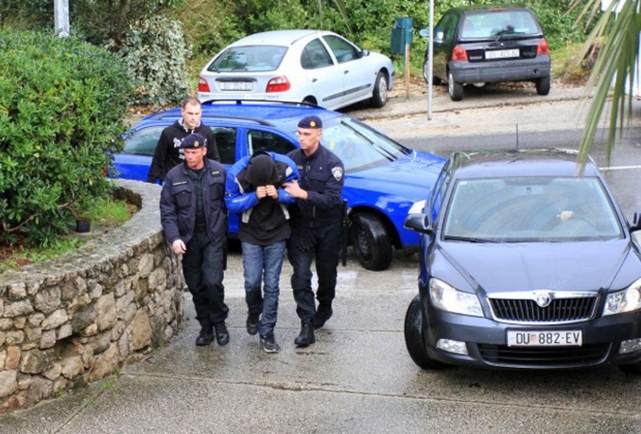 Policija u Dubrovniku uhitila 11 osoba: Marihuanu i LSD nabavljali iz BiH