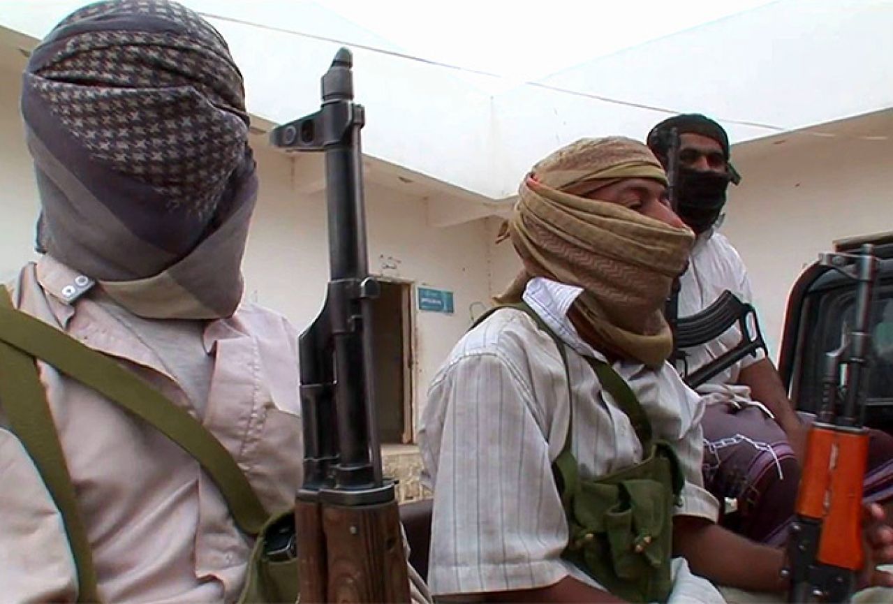 Al-Qaeda opet prijeti: Pripremamo se i vrebamo na Božje neprijatelje