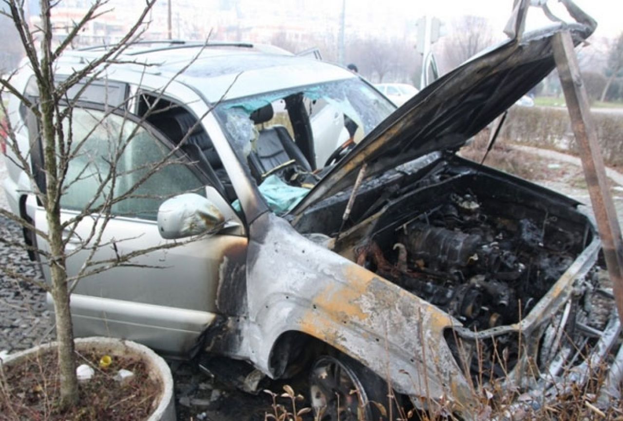 Nastavljaju se paljenja automobila po Sarajevu