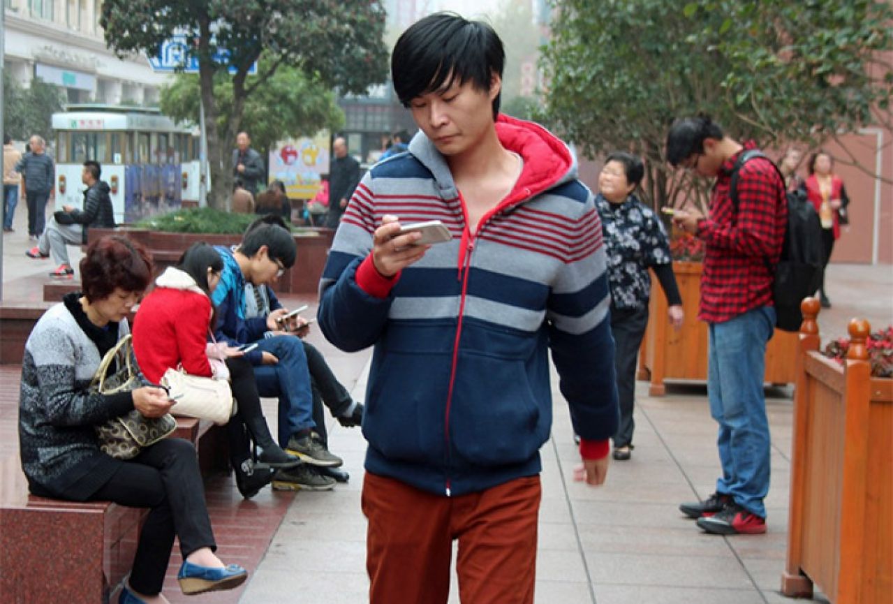U Kini 1,2 milijardi korisnika mobilnih telefona