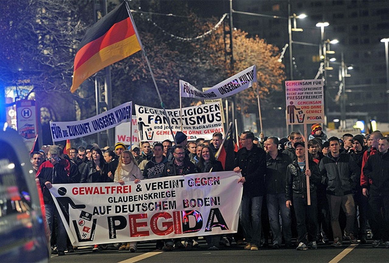 Raspao se njemački protuislamistički pokret Pegida
