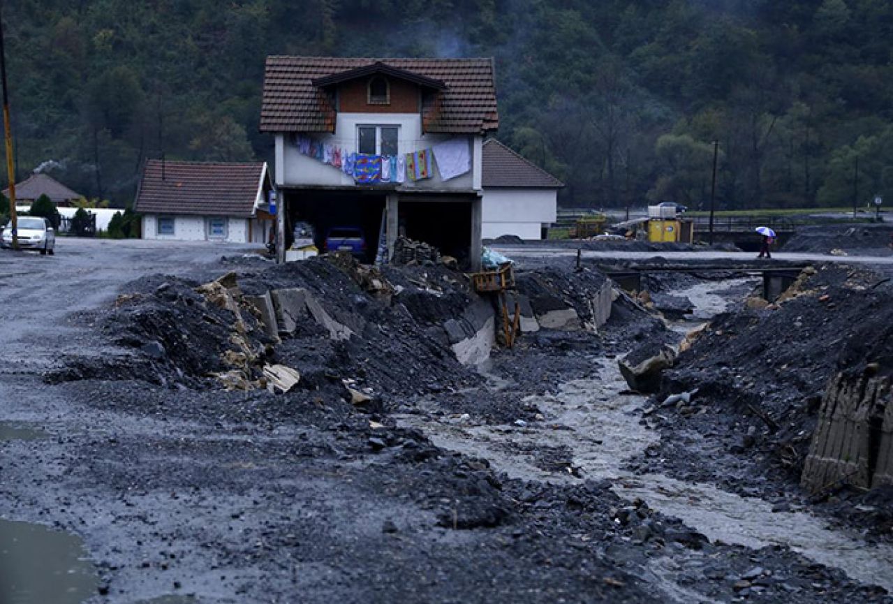 Voda odnijela, voda donijela: Dobojlije prijavljene zbog zloupotrebe pomoći za poplavljene