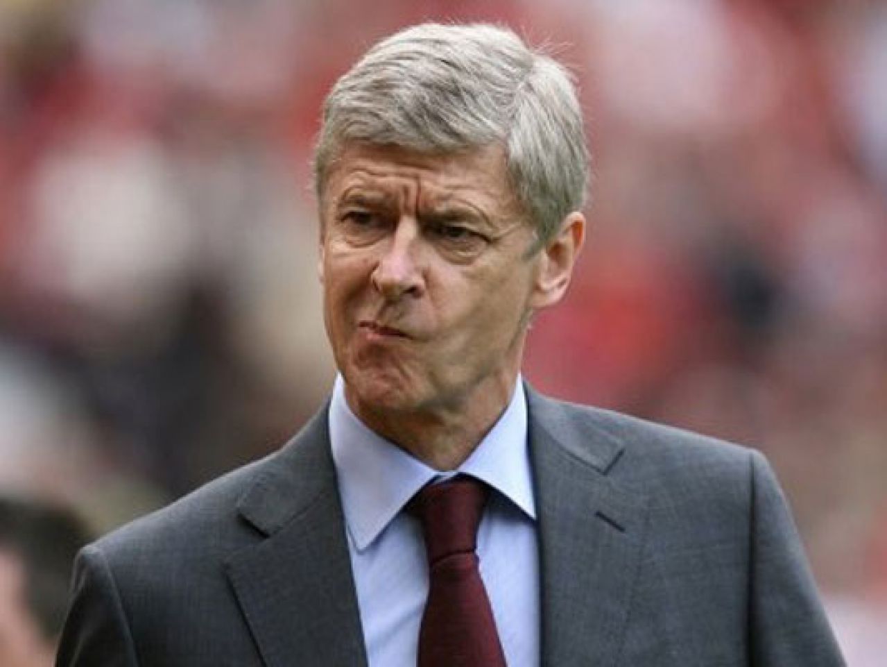 Arsen Wenger sutra 700. put na klupi Arsenala u Premiershipu