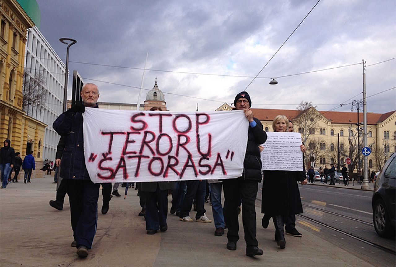 Manji sukob sudionika marša "Stop teroru šatoraša" i policije