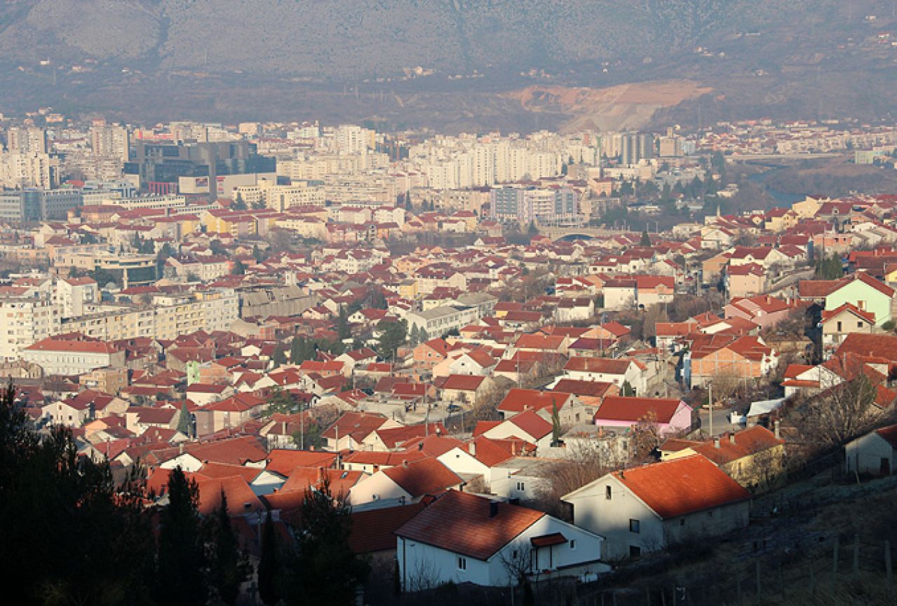 Žene bi sredile Mostar