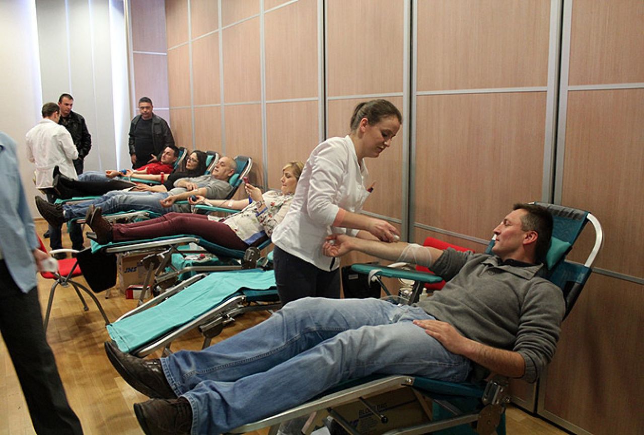Uposlenici Elektroprivrede HZ HB darovali krv