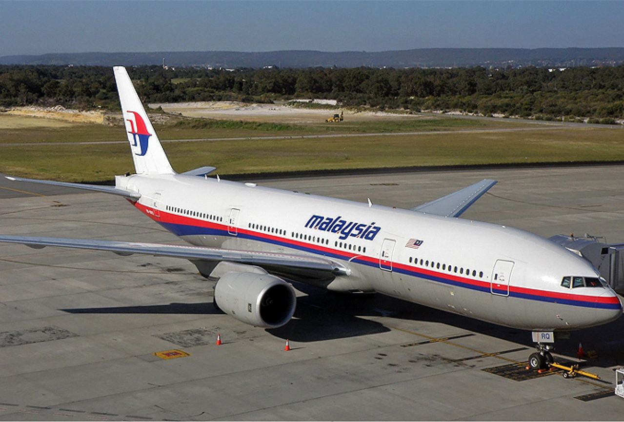 ''Malezijski Boeing nije ni na Antarktici ni na dnu mora, otet je po naredbi Putina!''