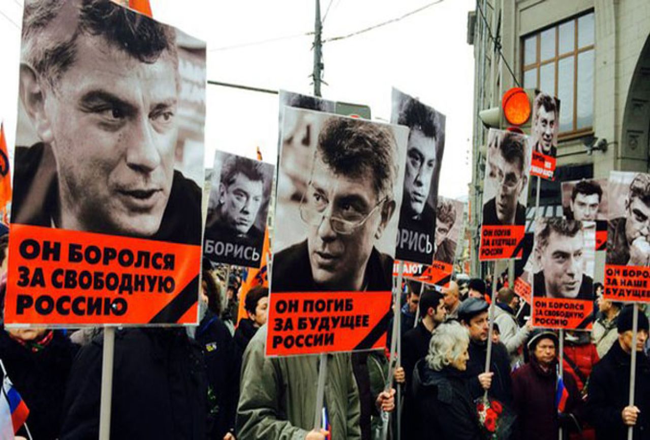 Policija ispituje djevojku Borisa Nemcova