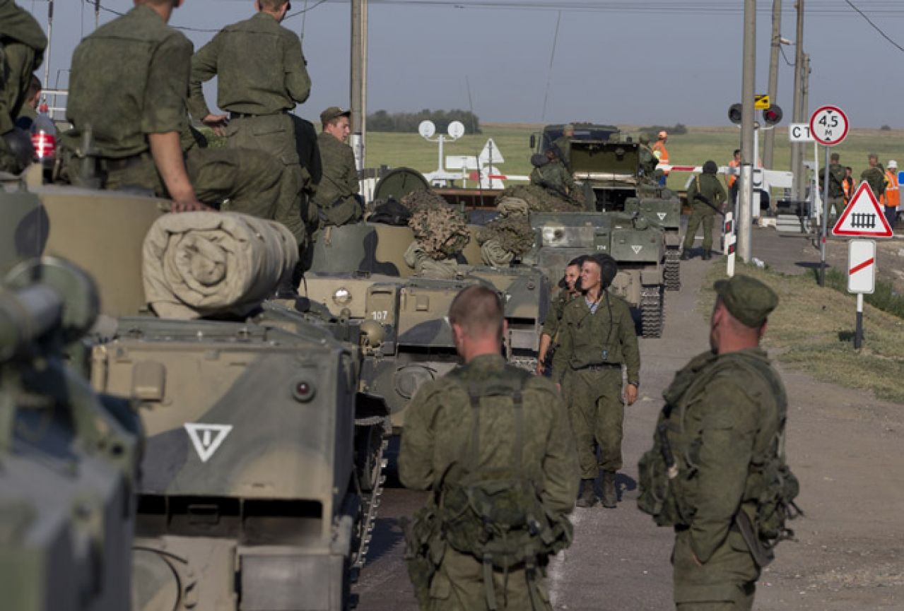 Osam tisuća ruskih artiljeraca vježba na Krimu