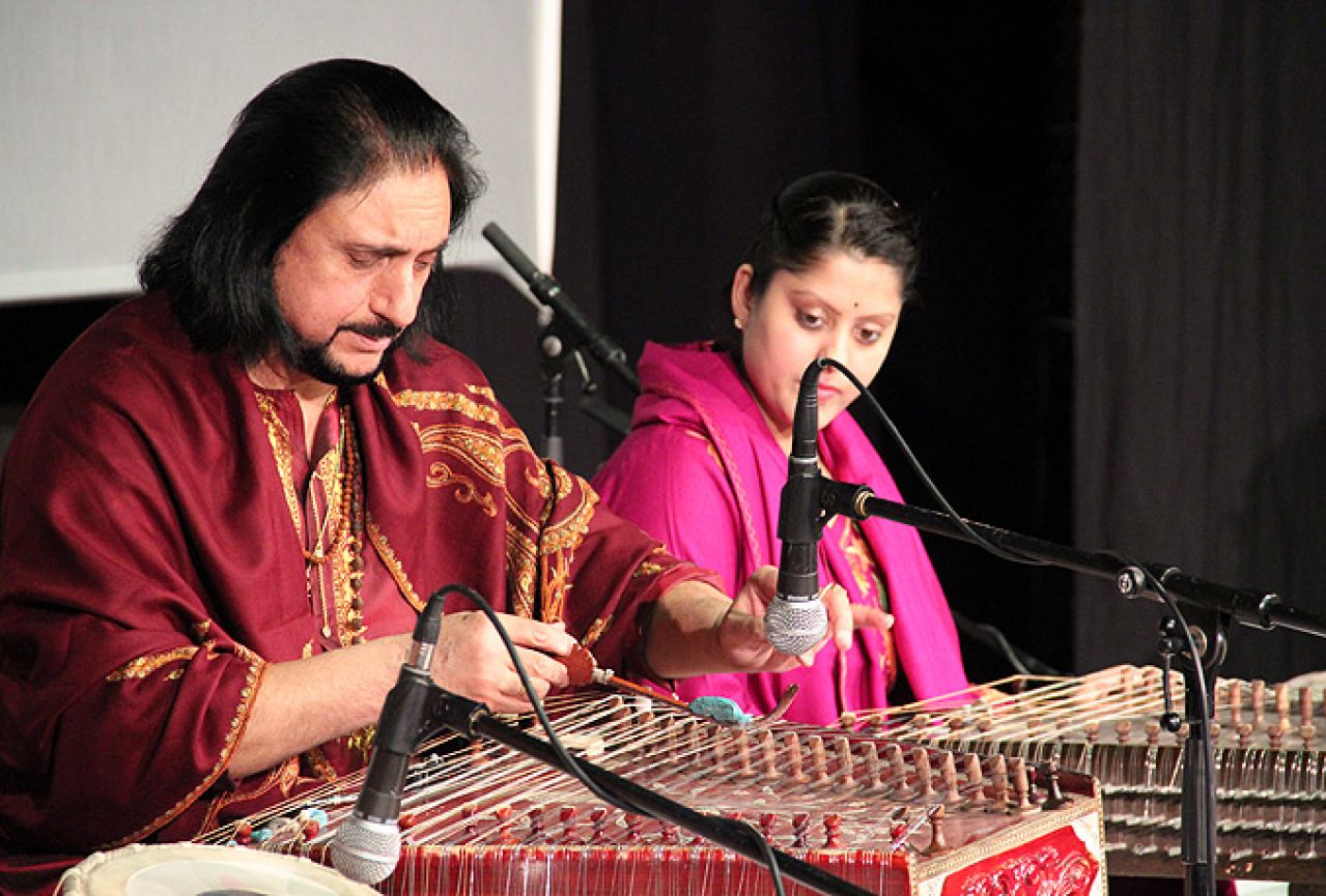 Indijski 'kralj struna' na Festivalu u Mostaru