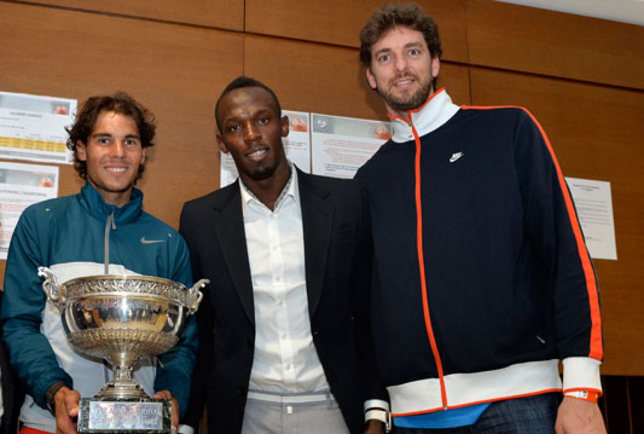 Rafa Nadal osvojio osmi trofej u Parizu, finale prekinuo gledatelj s bakljom