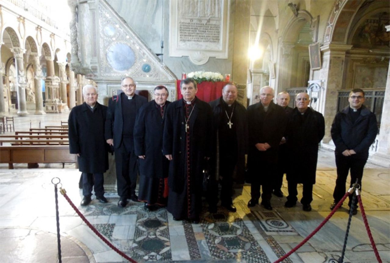 Papa Franjo bh. biskupima: Podržite sve one koji žele ostati u BiH