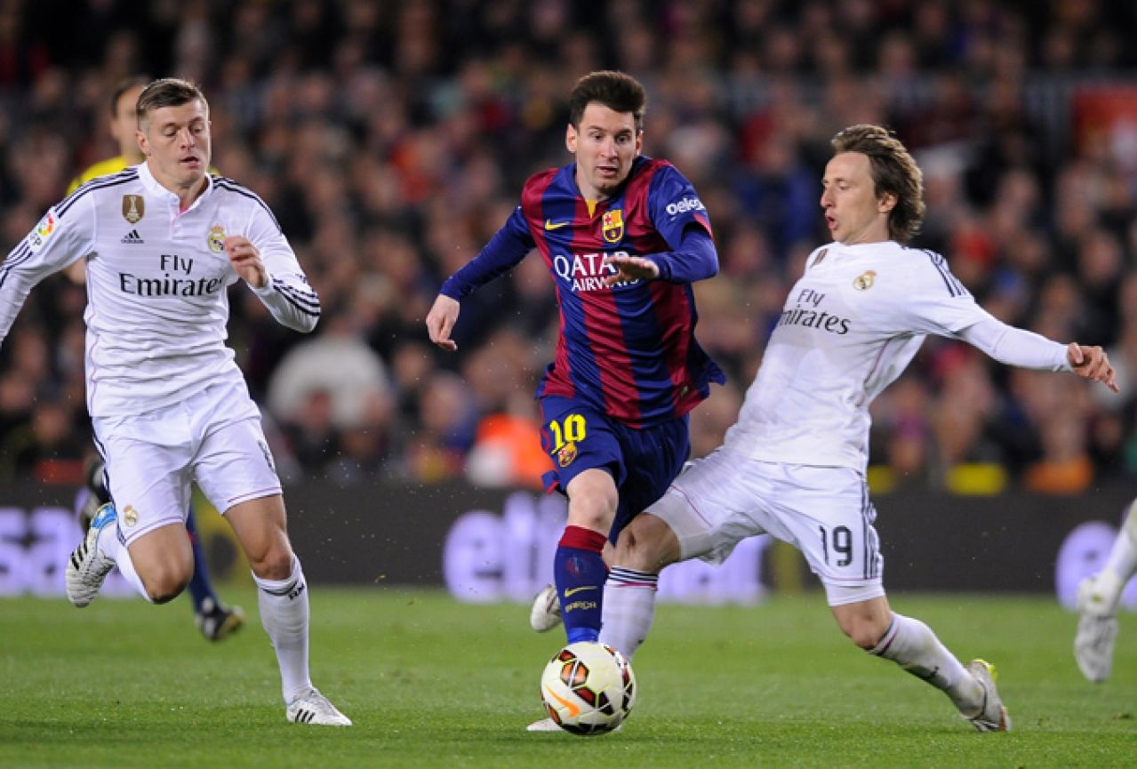 Pogledajte kako Modrić "bježi" kada prema njemu krene Messi