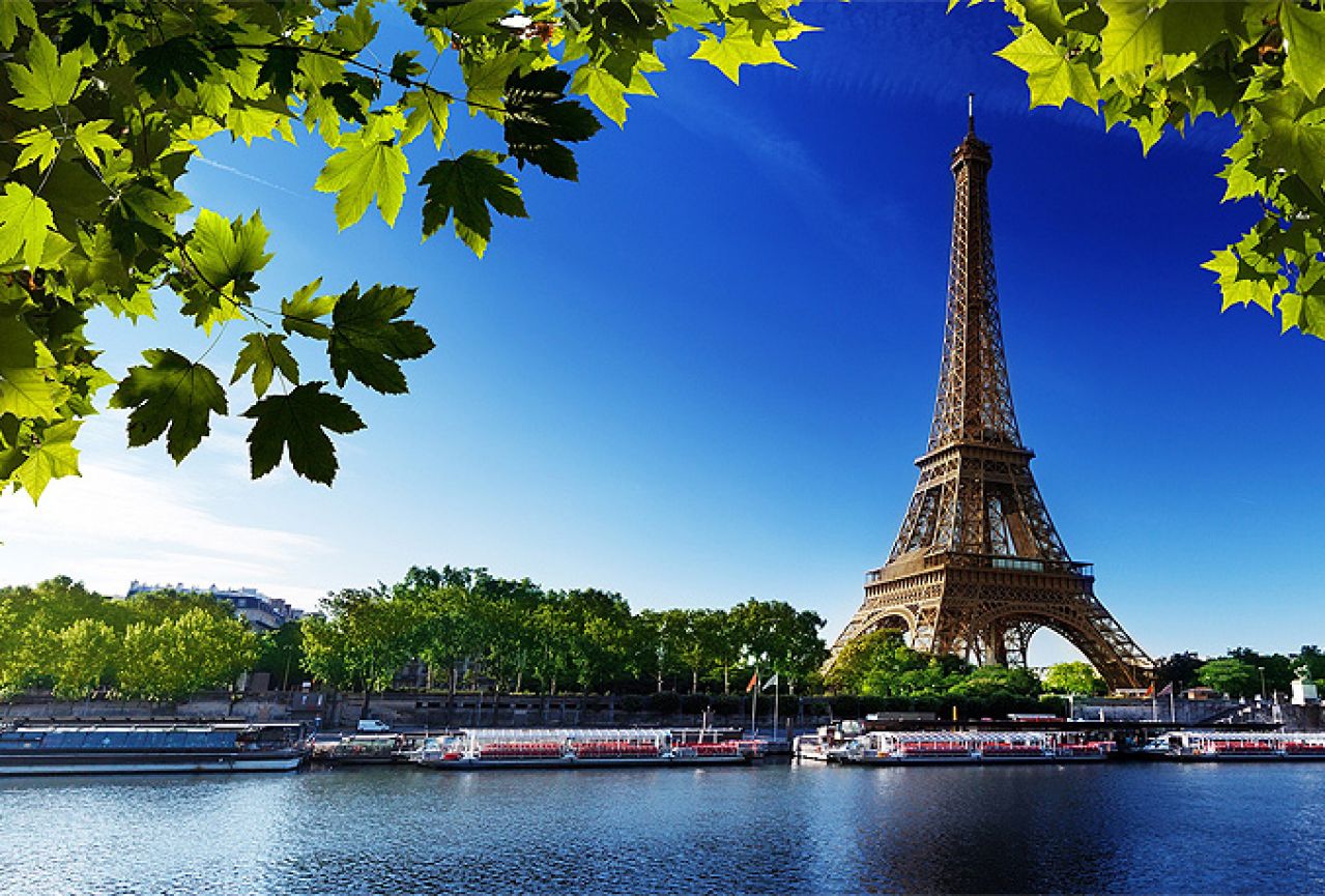 Prije 126. godina otvoren Eiffelov toranj 
