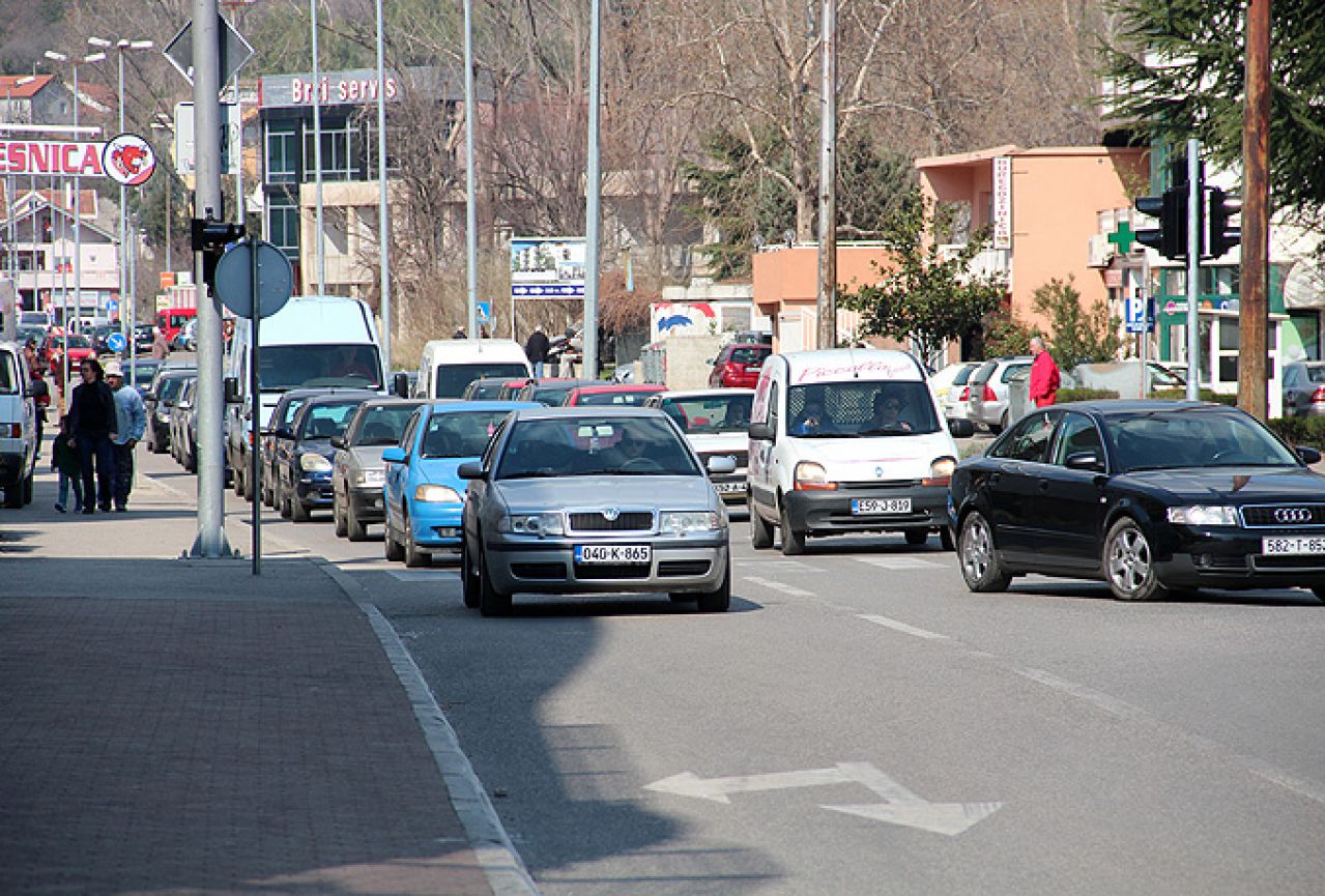 Mostar: Nove semafore ipak će zamijeniti kružni tok