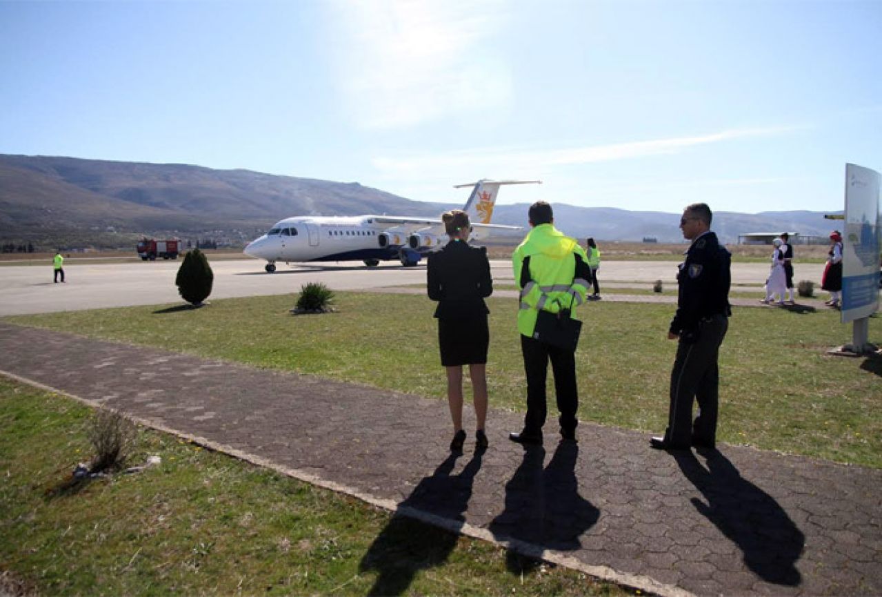 U mostarsku Zračnu luku sletio zrakoplov iz Švedske