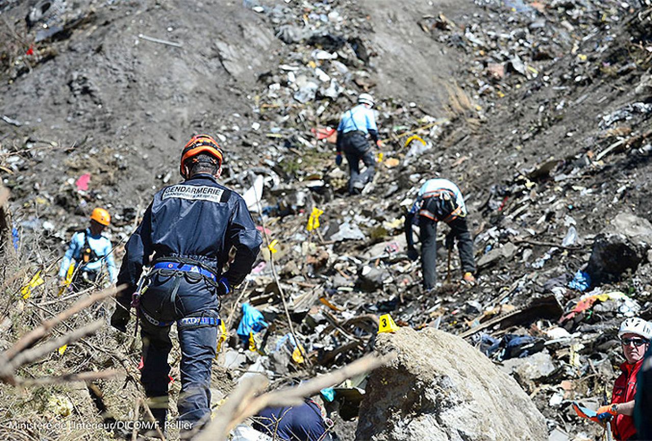 Pad Germanwingsa: Identificirani dijelovi tijela svih 150 putnika i članova posade